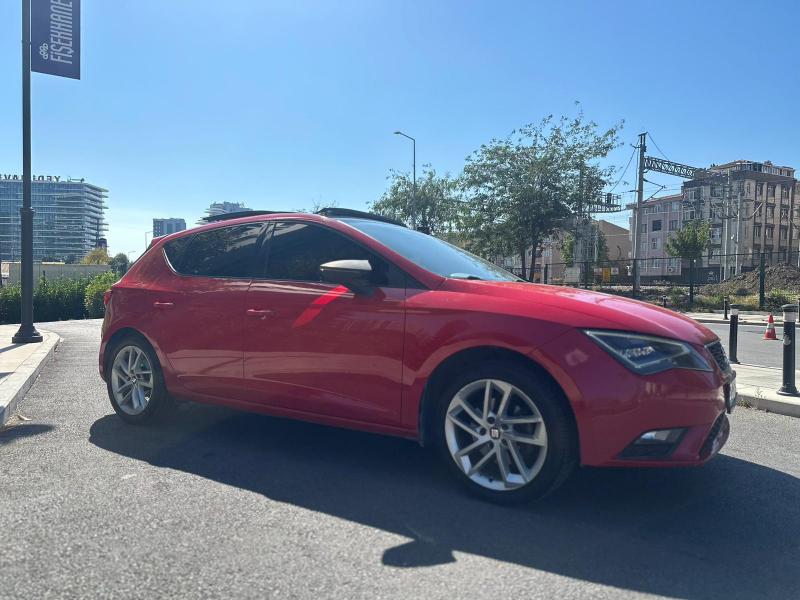 SEAT LEON