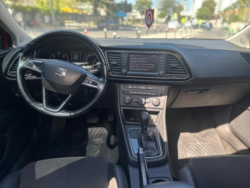 SEAT LEON